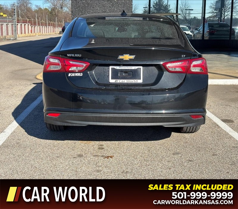 Chevrolet Malibu Vehicle Full-screen Gallery Image 4