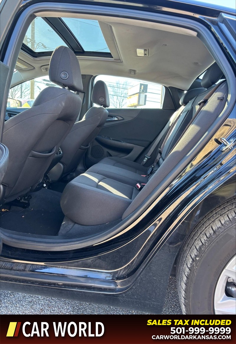 Chevrolet Malibu Vehicle Full-screen Gallery Image 15