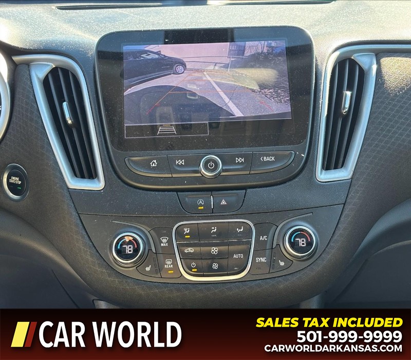 Chevrolet Malibu Vehicle Full-screen Gallery Image 18