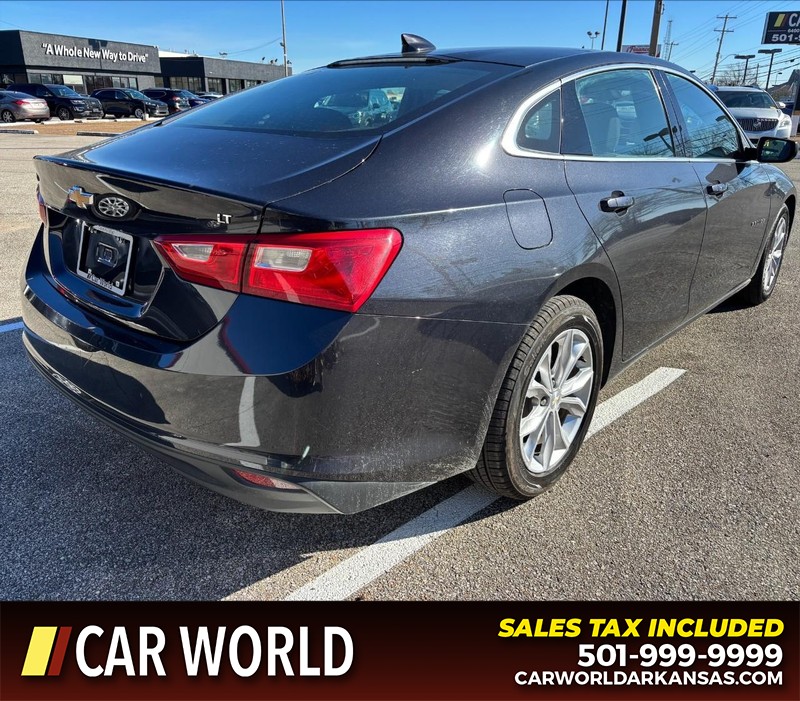 Chevrolet Malibu Vehicle Full-screen Gallery Image 3