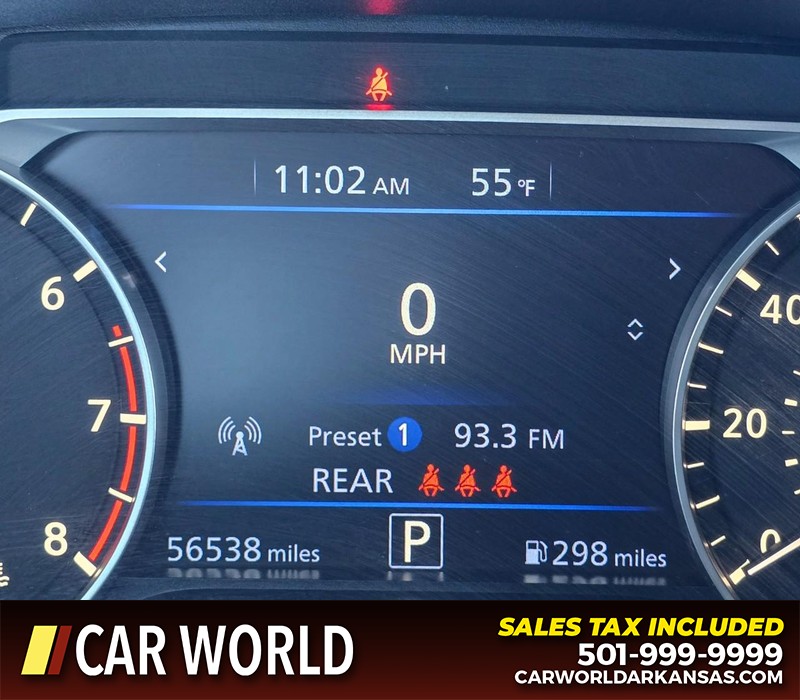 Nissan Altima Vehicle Full-screen Gallery Image 16