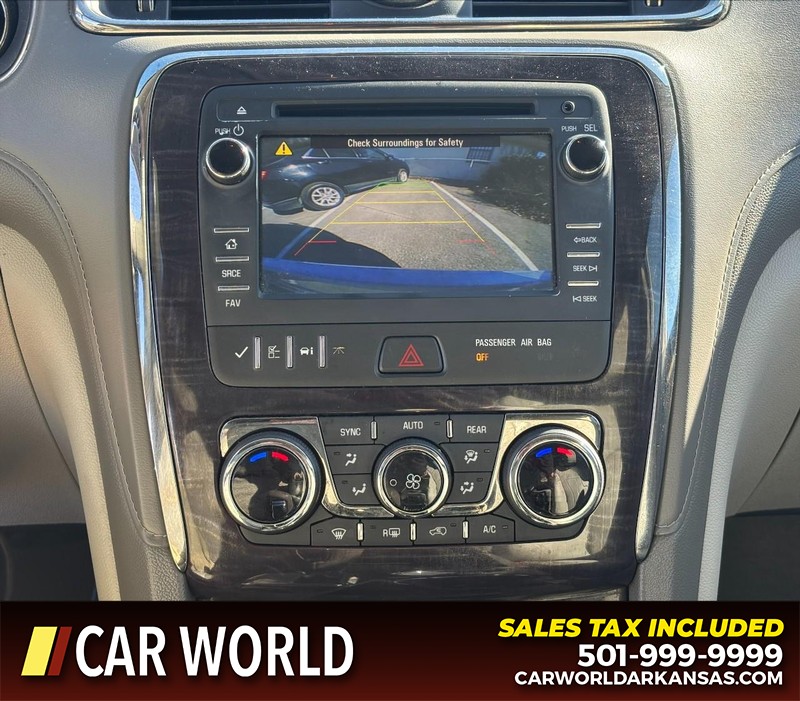 Buick Enclave Vehicle Full-screen Gallery Image 19