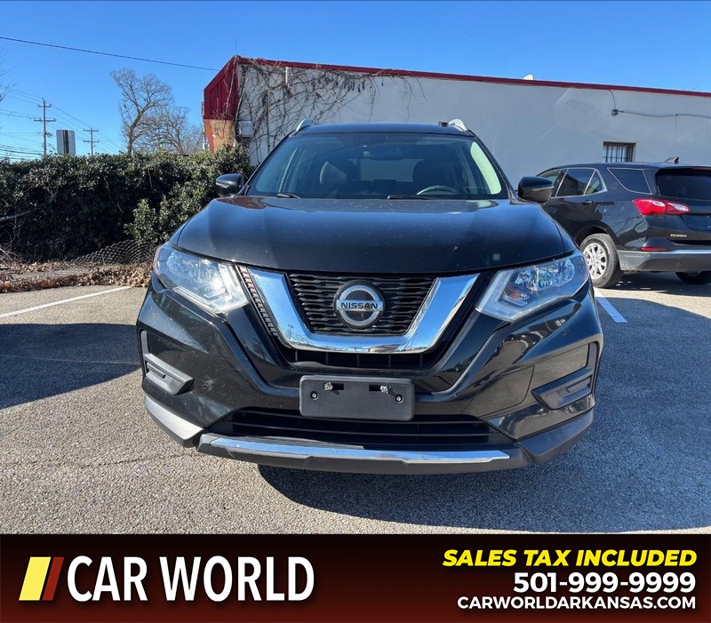 Nissan Rogue Vehicle Full-screen Gallery Image 10