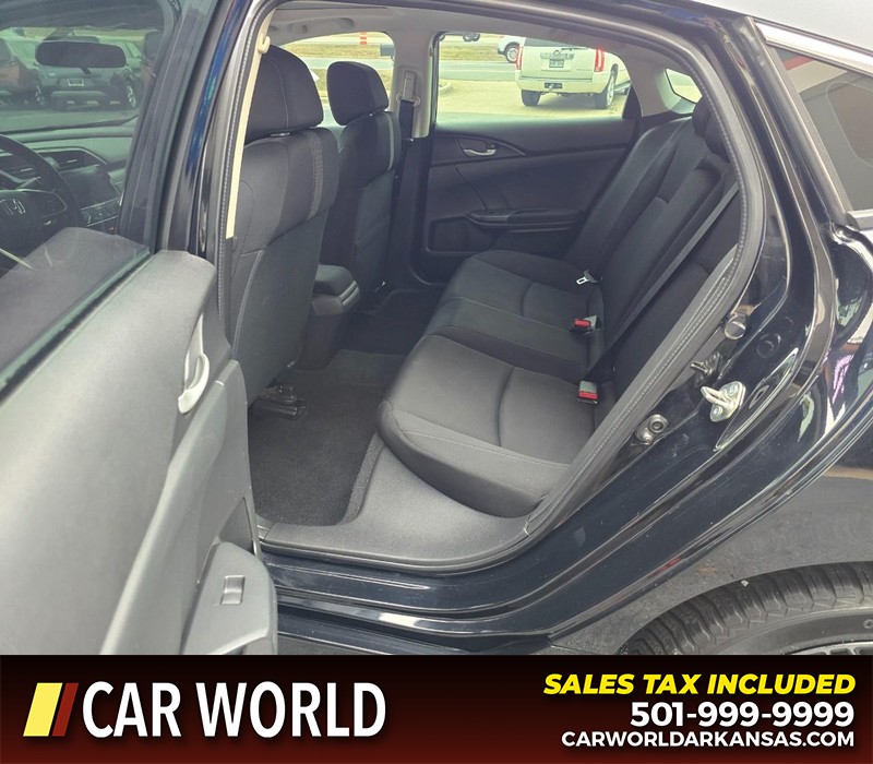 Honda Civic Sedan Vehicle Full-screen Gallery Image 10