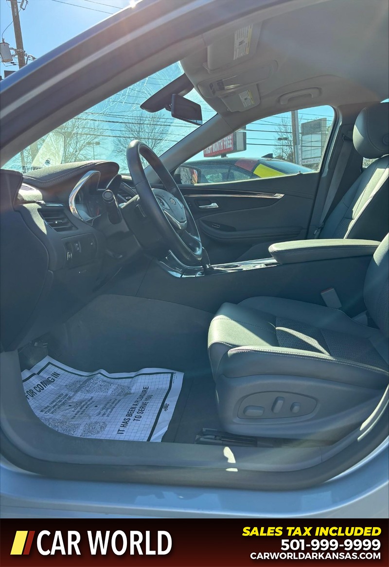 Chevrolet Impala Vehicle Full-screen Gallery Image 13