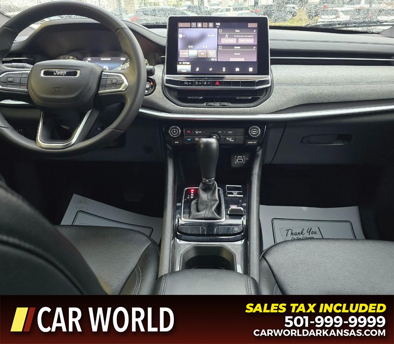 Jeep Compass Vehicle Full-screen Gallery Image 18