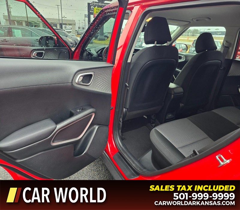 Kia Soul Vehicle Full-screen Gallery Image 9