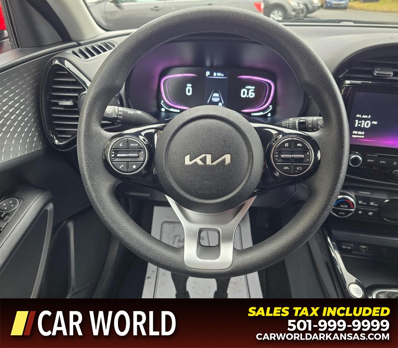 Kia Soul Vehicle Full-screen Gallery Image 15