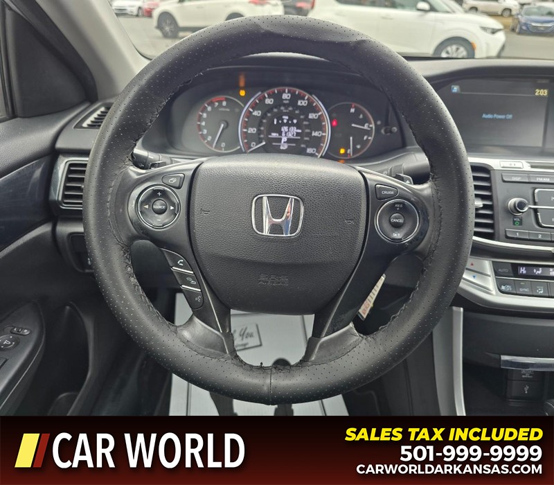 Honda Accord Sedan Vehicle Full-screen Gallery Image 14