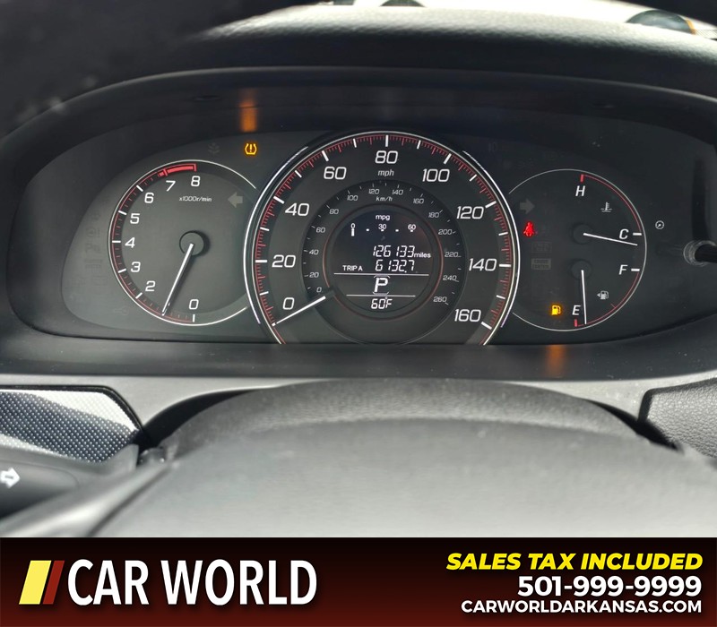 Honda Accord Sedan Vehicle Full-screen Gallery Image 16