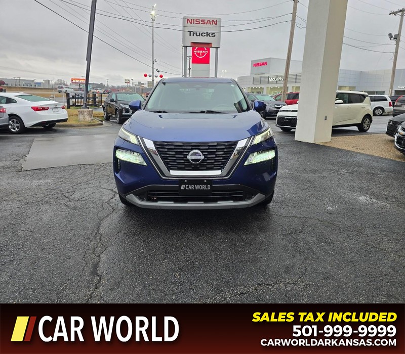 Nissan Rogue Vehicle Full-screen Gallery Image 2