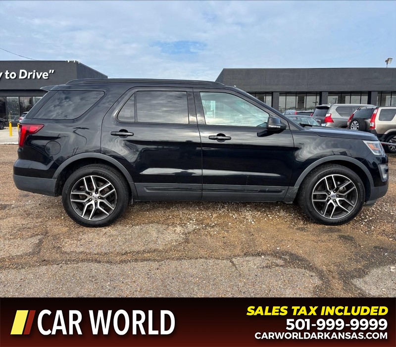 Ford Explorer Vehicle Full-screen Gallery Image 2