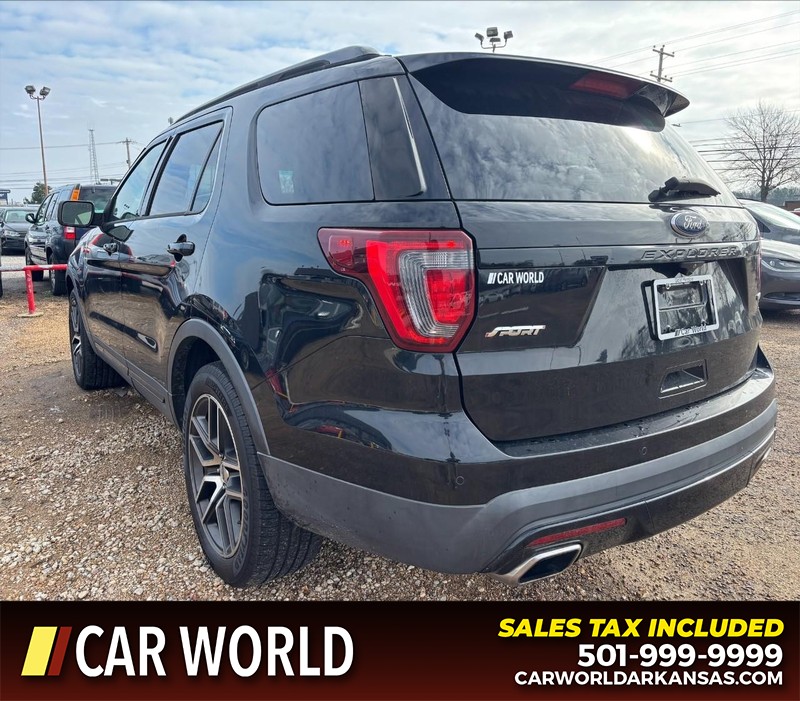 Ford Explorer Vehicle Full-screen Gallery Image 7