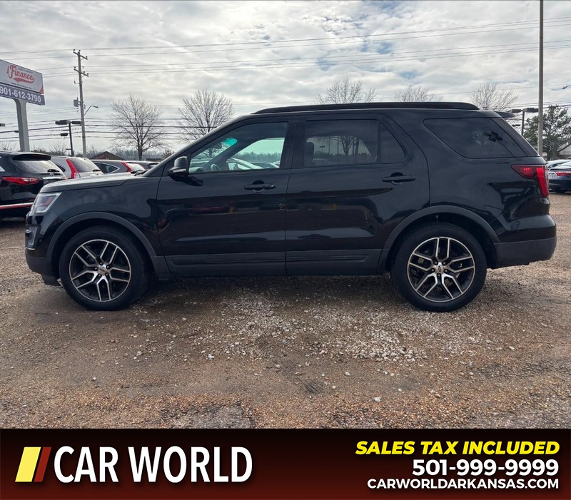 Ford Explorer Vehicle Full-screen Gallery Image 8