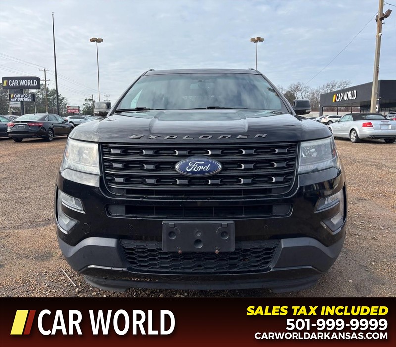 Ford Explorer Vehicle Full-screen Gallery Image 10