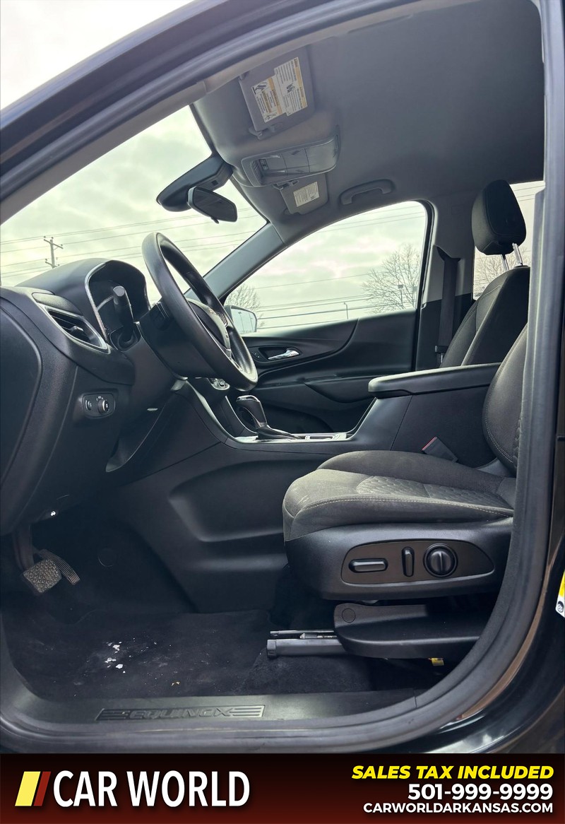 Chevrolet Equinox Vehicle Full-screen Gallery Image 13