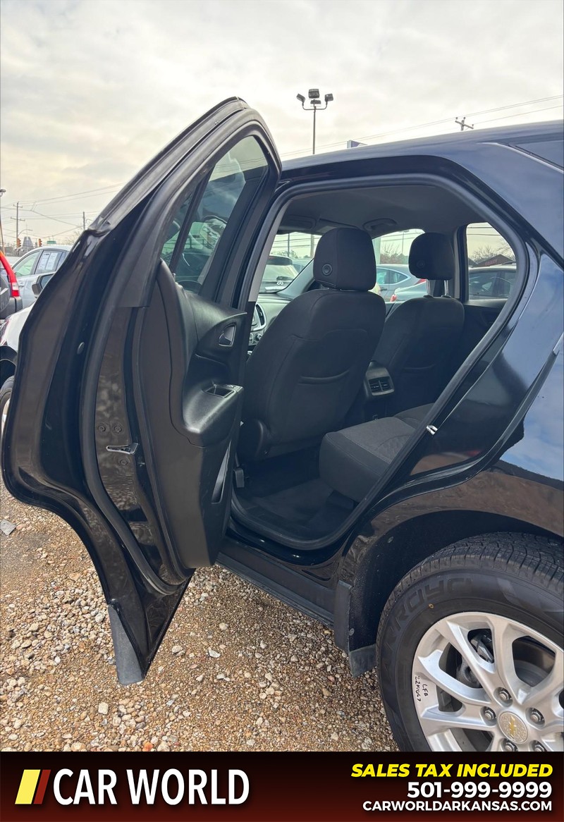 Chevrolet Equinox Vehicle Full-screen Gallery Image 14