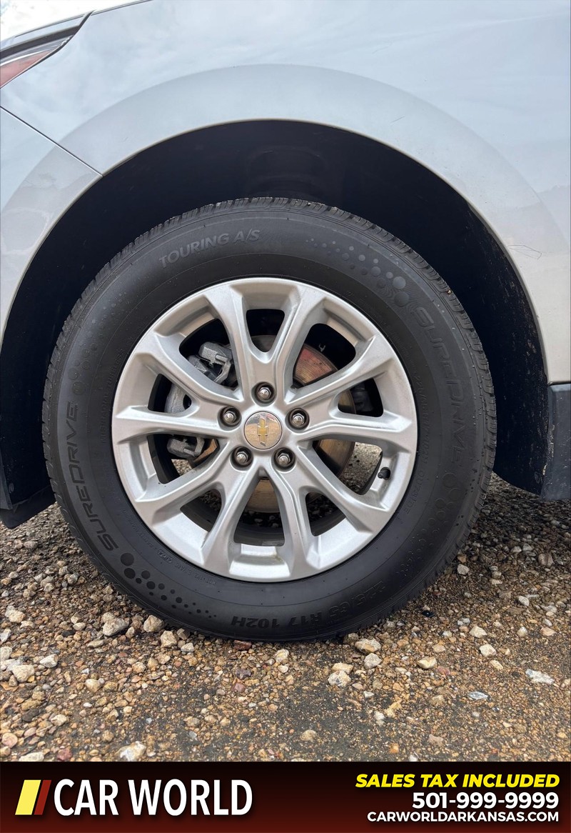 Chevrolet Equinox Vehicle Full-screen Gallery Image 11