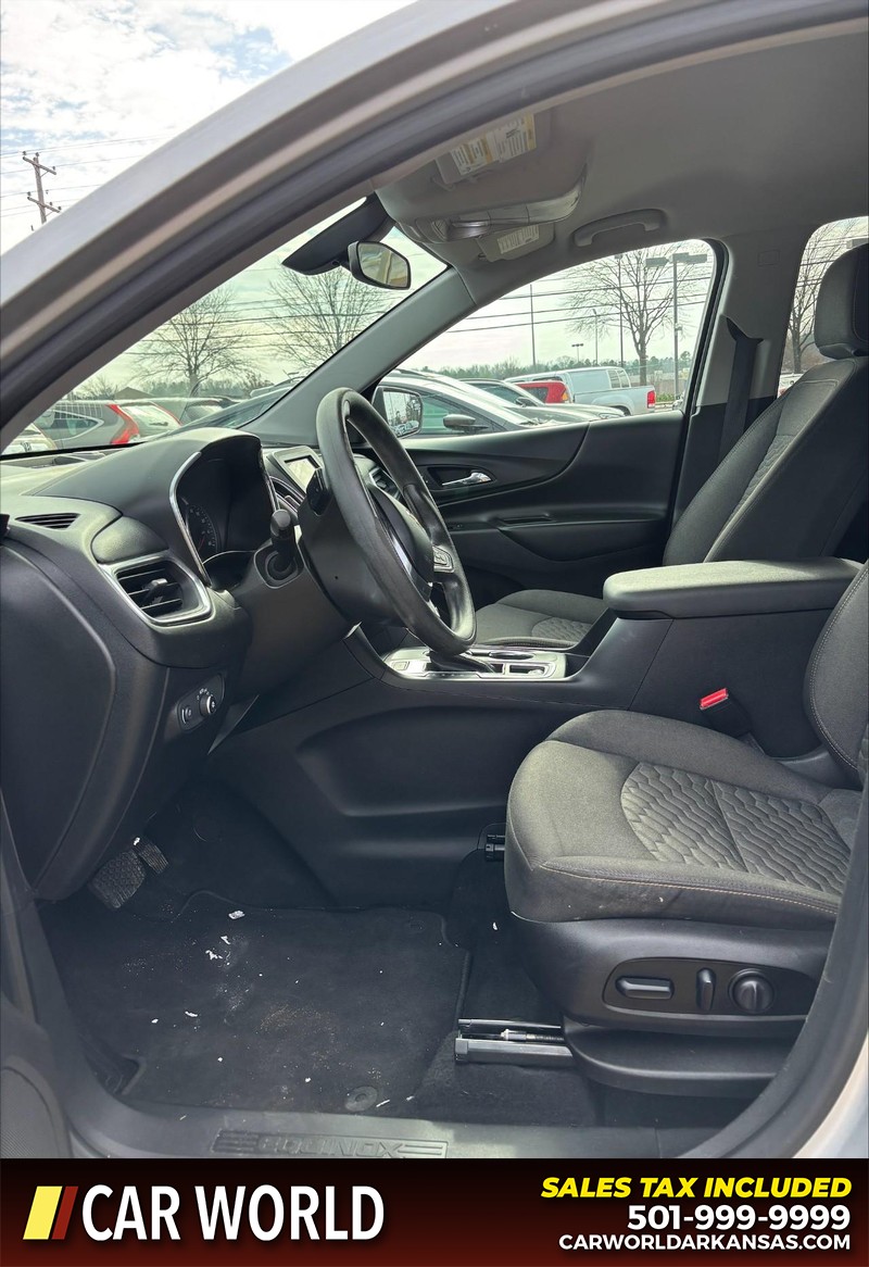 Chevrolet Equinox Vehicle Full-screen Gallery Image 14