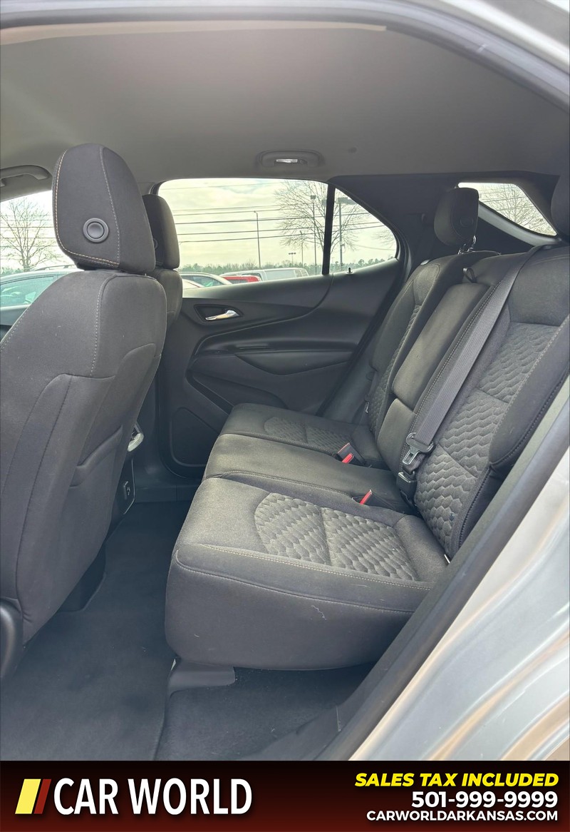 Chevrolet Equinox Vehicle Full-screen Gallery Image 15