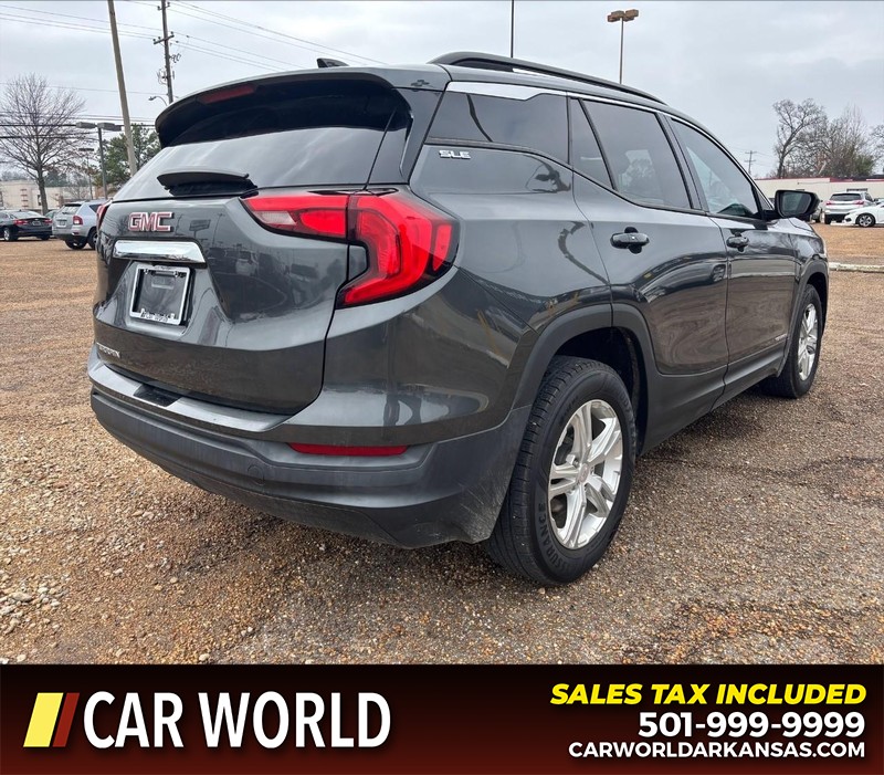 GMC Terrain Vehicle Full-screen Gallery Image 3