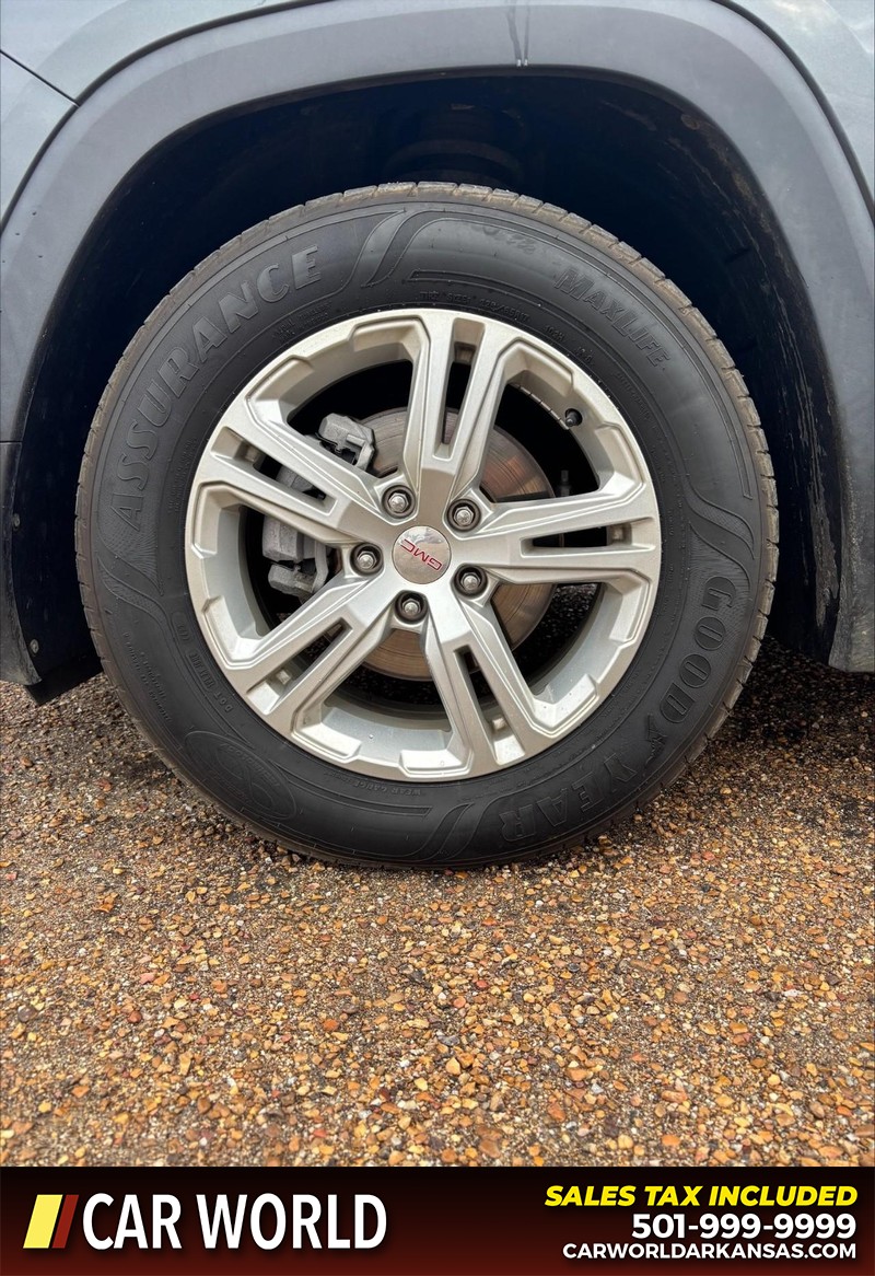 GMC Terrain Vehicle Full-screen Gallery Image 11