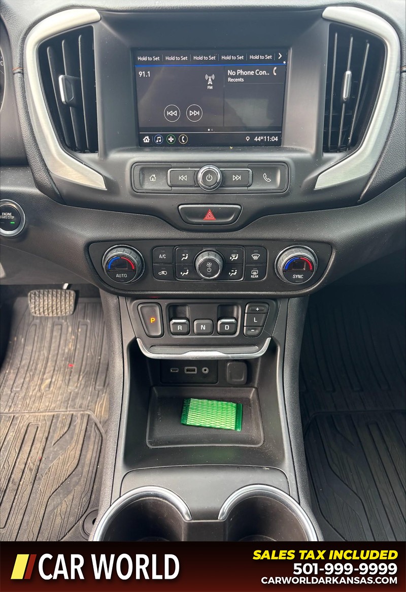 GMC Terrain Vehicle Full-screen Gallery Image 17