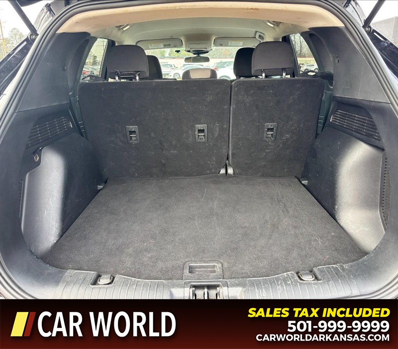 Ford Escape Vehicle Full-screen Gallery Image 6