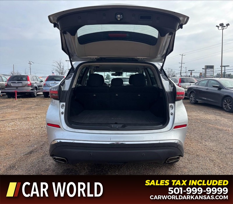 Nissan Murano Vehicle Full-screen Gallery Image 5