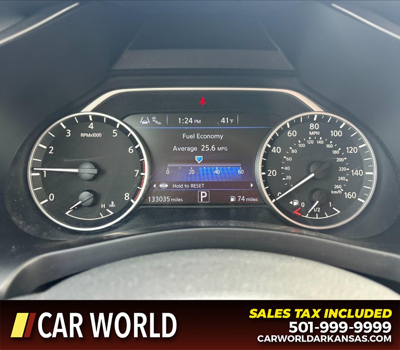 Nissan Murano Vehicle Full-screen Gallery Image 20