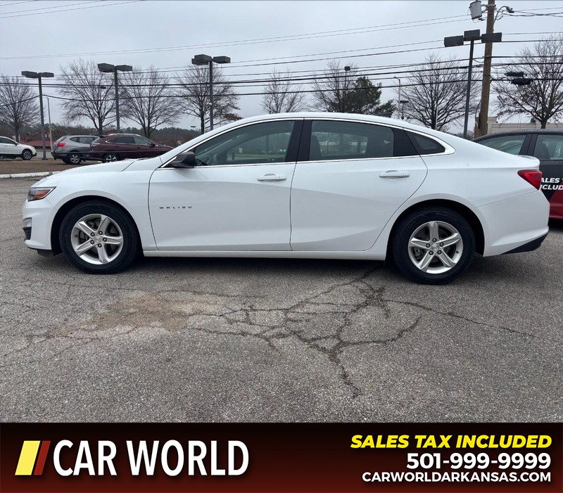 Chevrolet Malibu Vehicle Full-screen Gallery Image 8