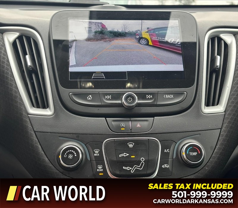 Chevrolet Malibu Vehicle Full-screen Gallery Image 18