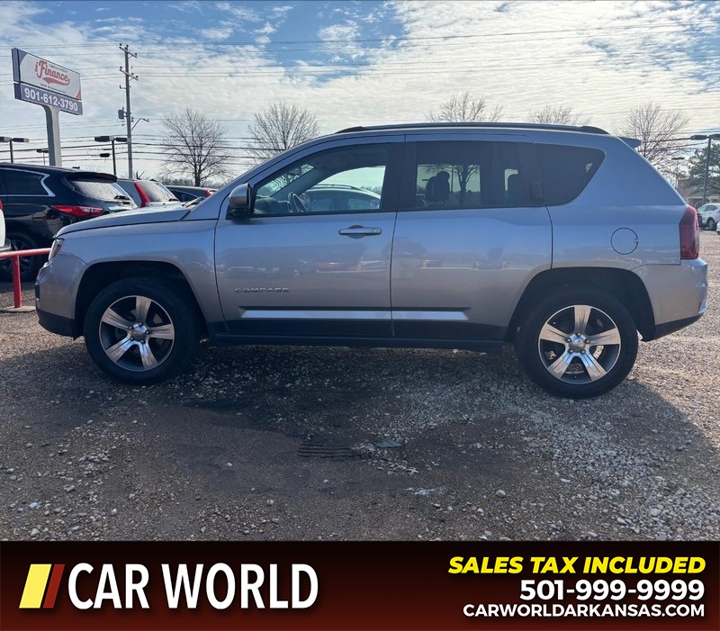 Jeep Compass Vehicle Full-screen Gallery Image 8