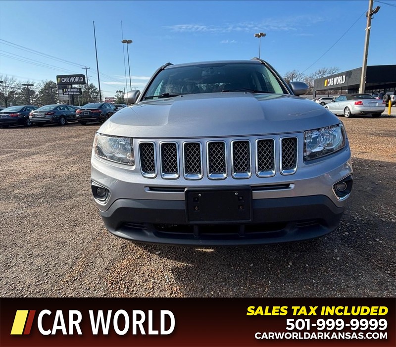 Jeep Compass Vehicle Full-screen Gallery Image 10