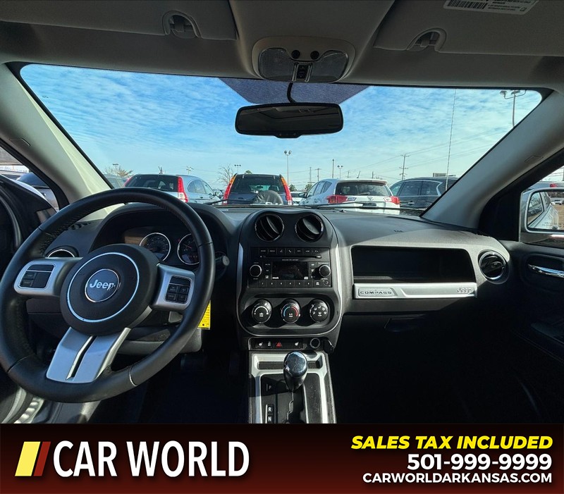 Jeep Compass Vehicle Full-screen Gallery Image 16