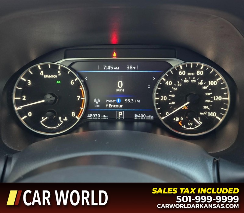 Nissan Altima Vehicle Full-screen Gallery Image 17