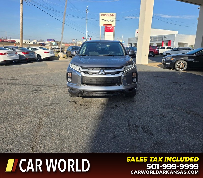 Mitsubishi Outlander Sport Vehicle Full-screen Gallery Image 2