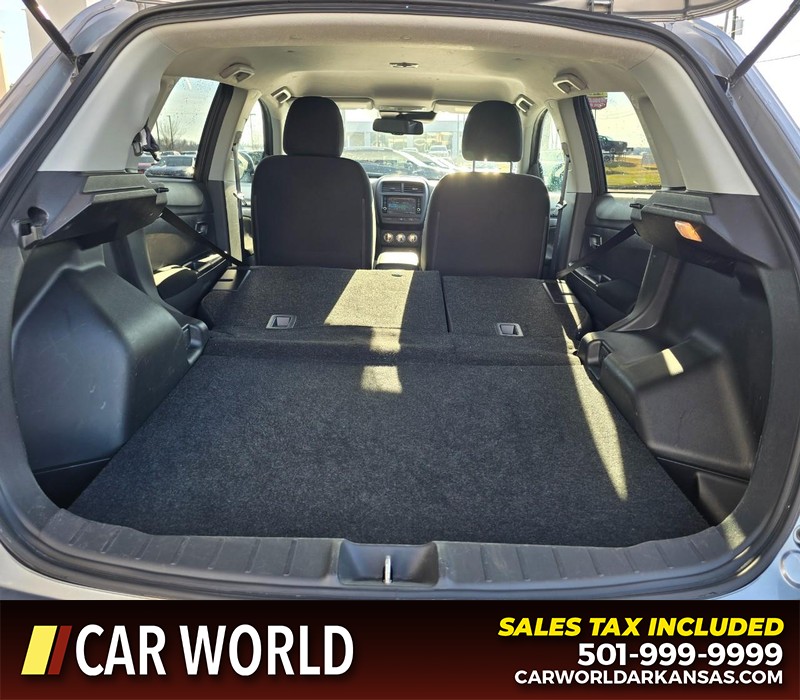 Mitsubishi Outlander Sport Vehicle Full-screen Gallery Image 14