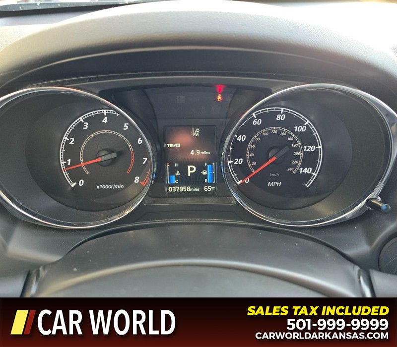 Mitsubishi Outlander Sport Vehicle Full-screen Gallery Image 17