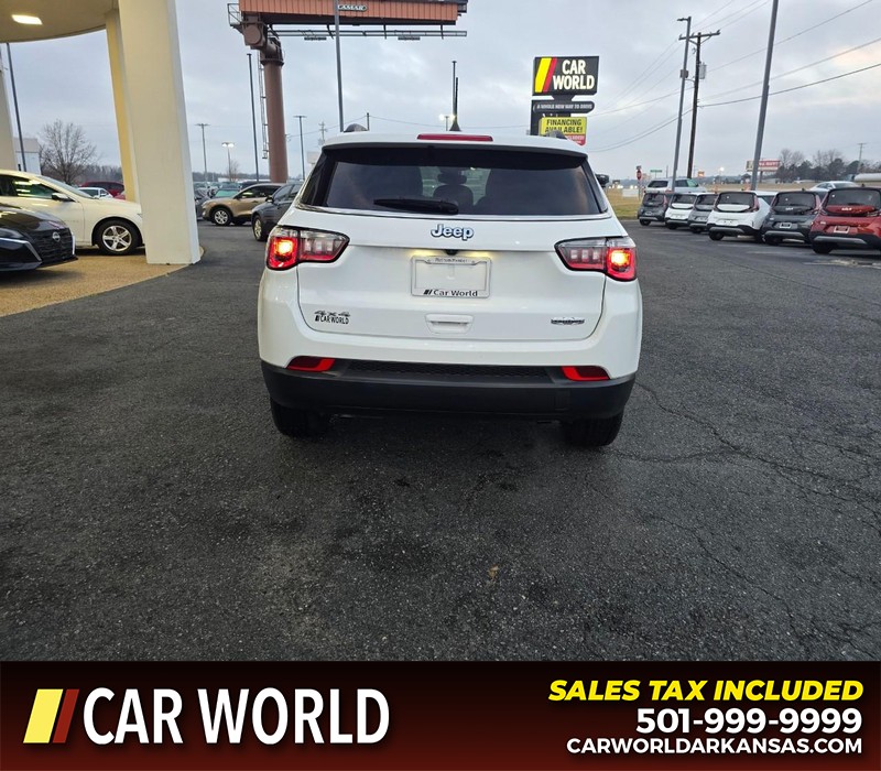 Jeep Compass Vehicle Full-screen Gallery Image 5