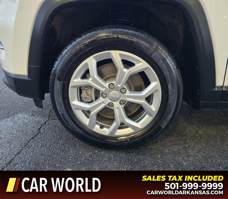 Jeep Compass Vehicle Full-screen Gallery Image 6