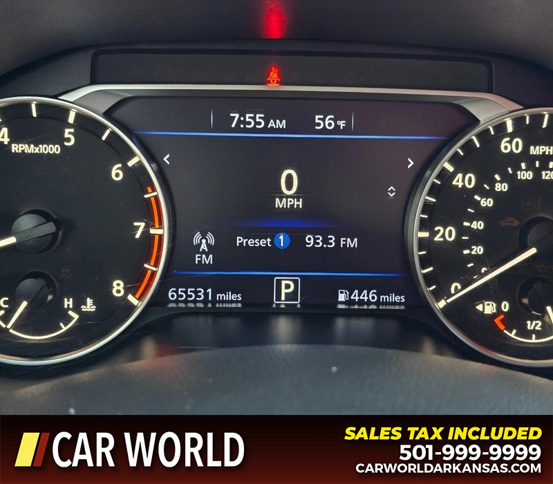 Nissan Altima Vehicle Full-screen Gallery Image 16