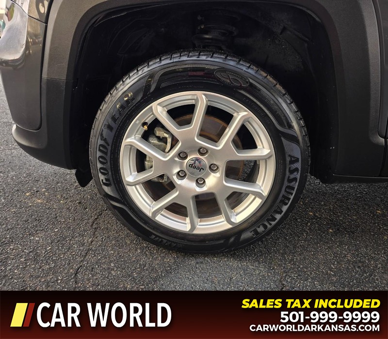 Jeep Renegade Vehicle Full-screen Gallery Image 6