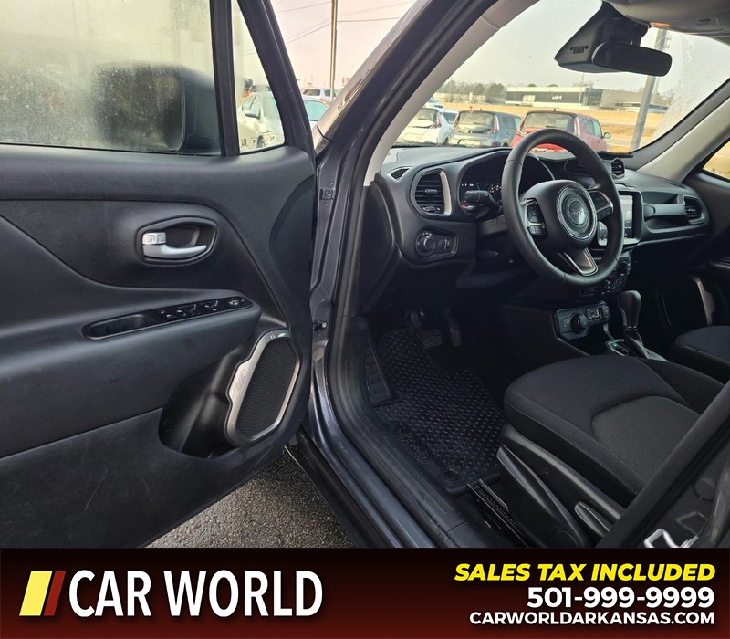 Jeep Renegade Vehicle Full-screen Gallery Image 7