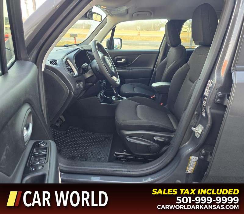 Jeep Renegade Vehicle Full-screen Gallery Image 8