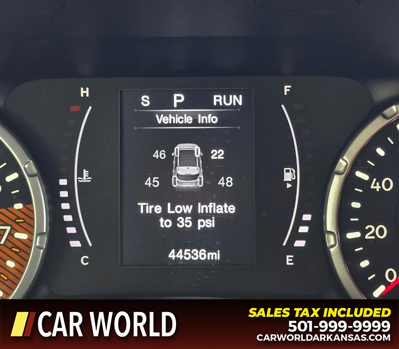 Jeep Renegade Vehicle Full-screen Gallery Image 16