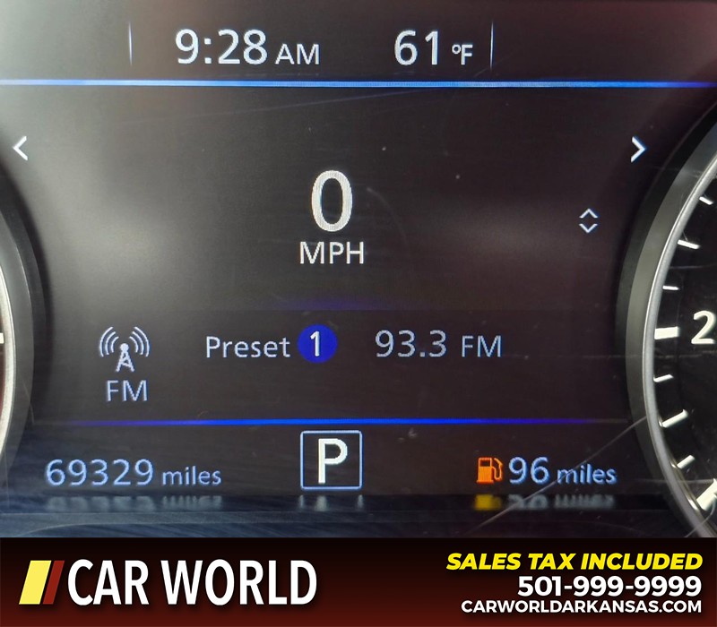 Nissan Altima Vehicle Full-screen Gallery Image 16