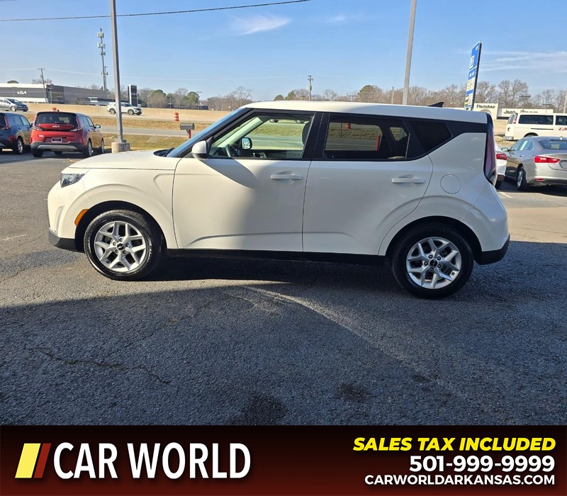 Kia Soul Vehicle Full-screen Gallery Image 4