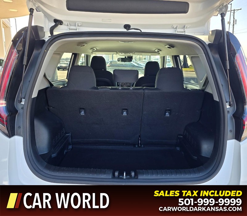 Kia Soul Vehicle Full-screen Gallery Image 13