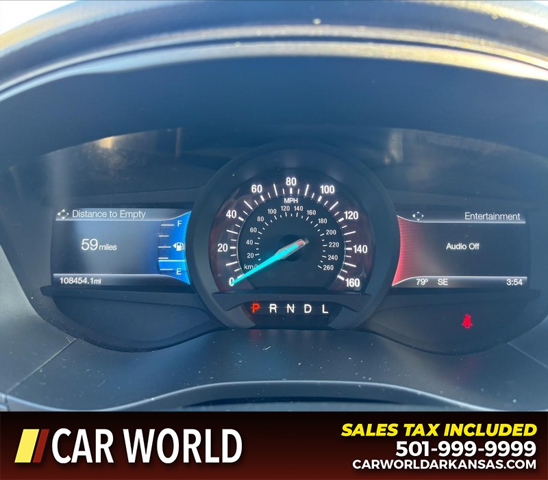 Ford Fusion Vehicle Full-screen Gallery Image 20